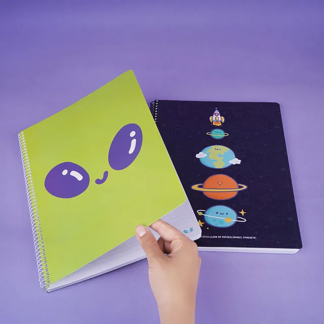 Cuaderno Argollado Alien Serie Vania Bachur Verde